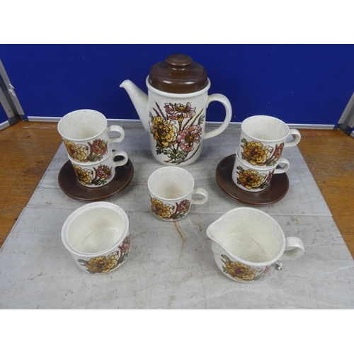 290 - A stunning vintage Royal Worcester 'Palissy' coffee set.