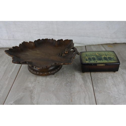 319 - A wooden musical maple leaf dish and a musical jewellery box, both made in Switzerland.