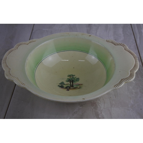 34 - A stunning vintage Clarice Cliff 'Cotswold' bowl.