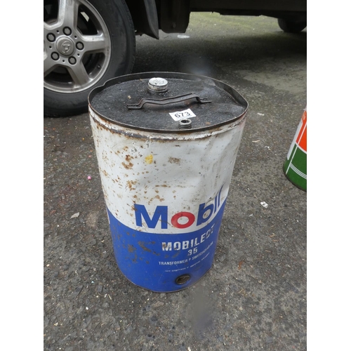 673 - A Mobil motor oil can.