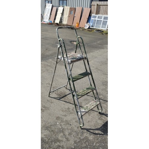 711 - A step-ladder.