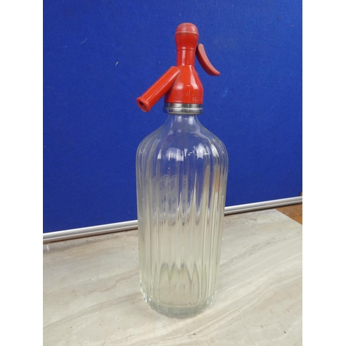 211 - An antique Ross's Royal Belfast soda syphon.