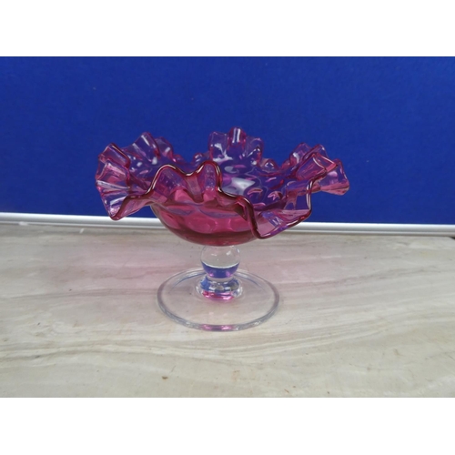 283 - A stunning ruby glass bonbon dish with ruffled edges.