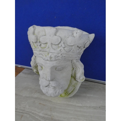 359 - A large 'King of Clubs' garden planter. Approx 28x24x16cm.