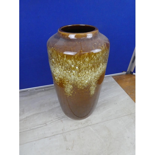 367 - A stunning large vintage West German pottery vase, number 517-38.   Approx 40cm.