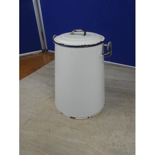 401 - A vintage white enamel milk pail.   Approx 25cm.