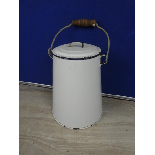 401 - A vintage white enamel milk pail.   Approx 25cm.