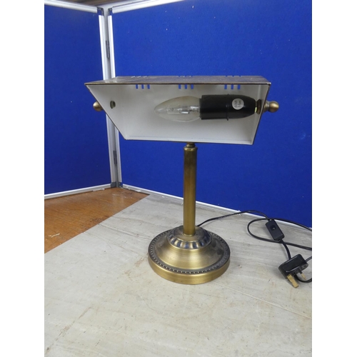 471 - A banker's style desk lamp.  Approx 40cm.