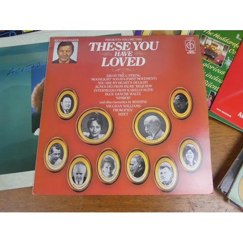 478 - A collection of vintage records and albums to include Russ Conway, The Bachelors, Andy William's, Ch... 