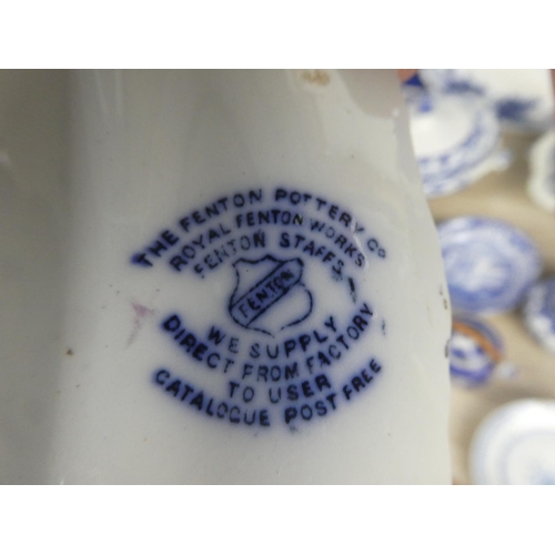 578 - A large lot of antique blue and white ceramic ware.