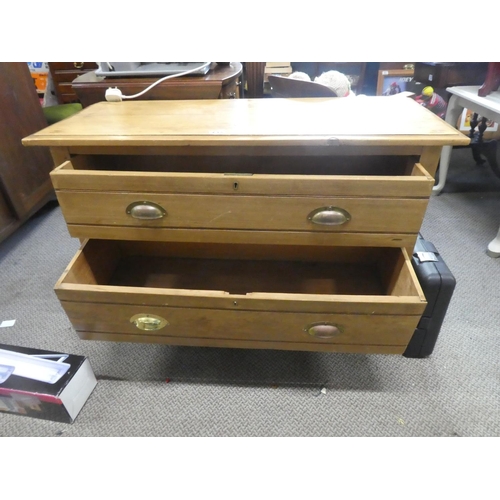 733 - A pine chest of two drawers.  Approx 102x69x42cm.