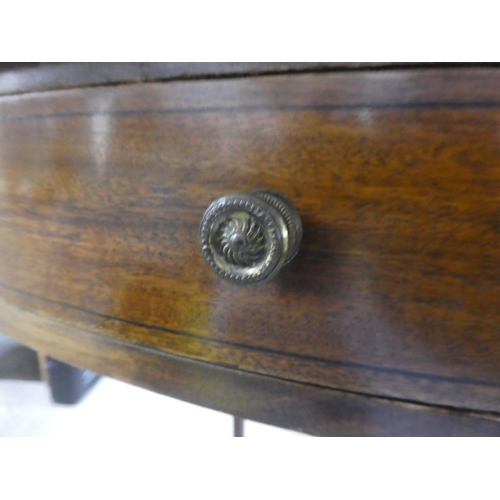 739 - A stunning antique mahogany small drop leaf table with drawer.  Approx 56x73x83cm.