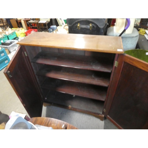 748 - A stunning antique mahogany two door cupboard with inlay detail and adjustable shelves.   Approx 102... 