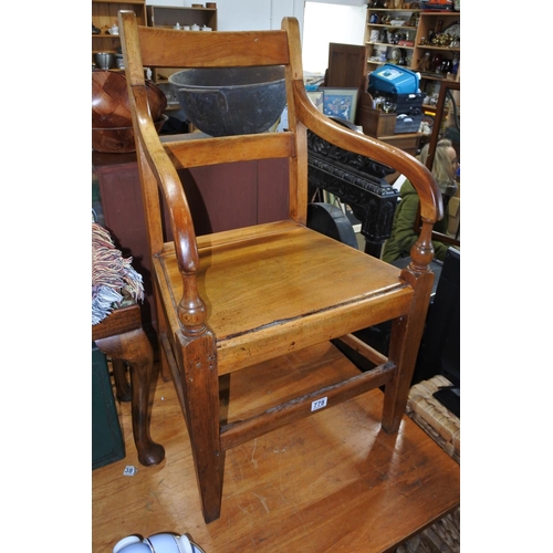 778 - A stunning antique elm carver chair.