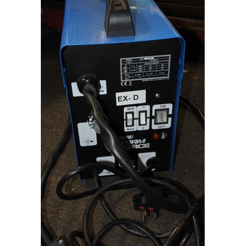 792 - A boxed Storm Forge 230V gasless 63669 Draper Mig Welder.