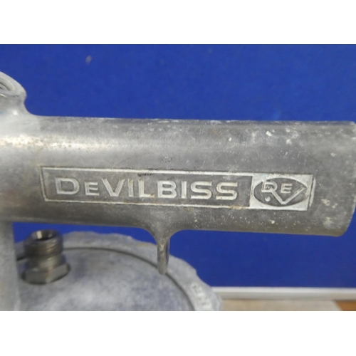 353 - A Devilbiss spray gun.