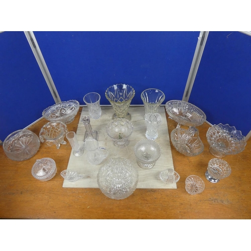 577 - A large lot of vintage pressed glassware.