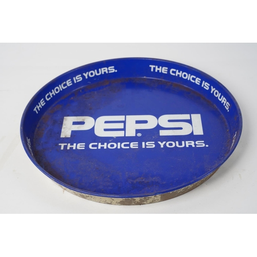 90 - A Pepsi metal tray, measuring 30cm diameter.