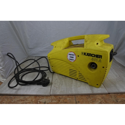 107 - A Karcher power washer (a/f).