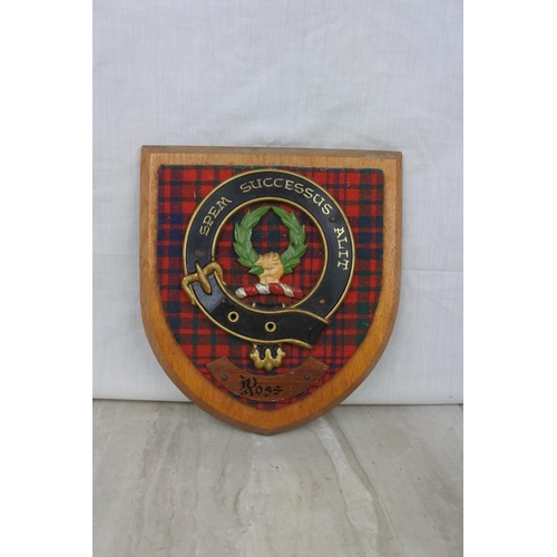 118 - A vintage Scottish themed shield plaque 'Ross - Spem Successus Alit', approx 18x20cm.