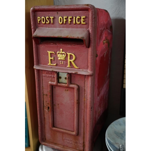 373 - A vintage cast iron Post Office letterbox, reading 'Post Office - E R'.