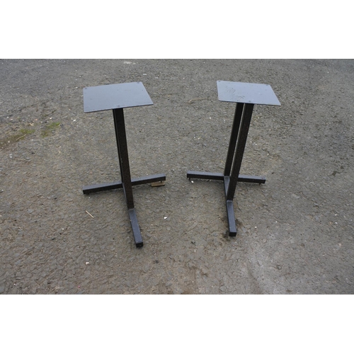 750 - A pair of metal speaker stands.