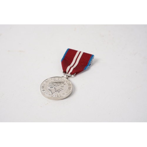 646 - A Queen Elizabeth II Diamond Jubilee Medal,