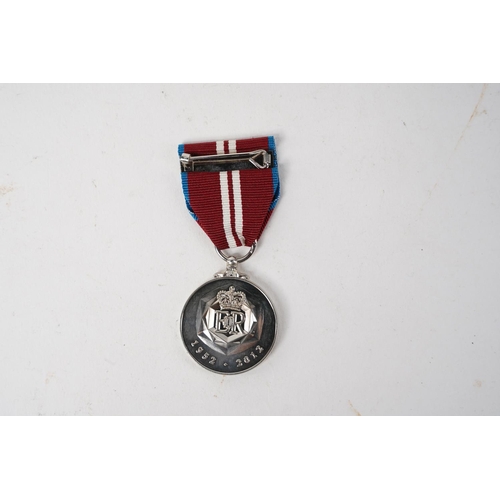 646 - A Queen Elizabeth II Diamond Jubilee Medal,