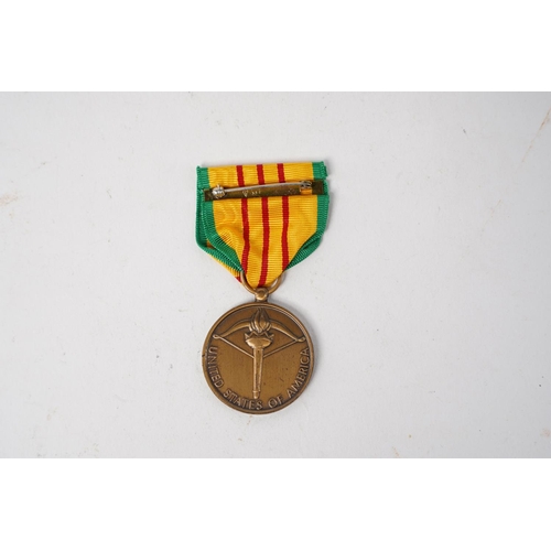 688 - A United States of America Vietnam Service Medal.