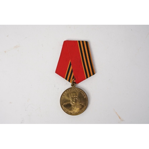 692 - A Russian/ USSR Medal 'the 100 year Anniversary of Georgy Zhukov'