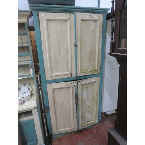 592B - An Irish vernacular linen press, Approx 100x203x38cm.