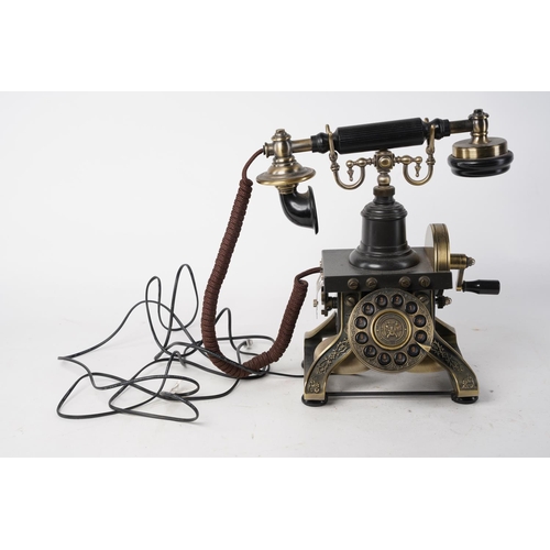 899 - An antique style telephone.