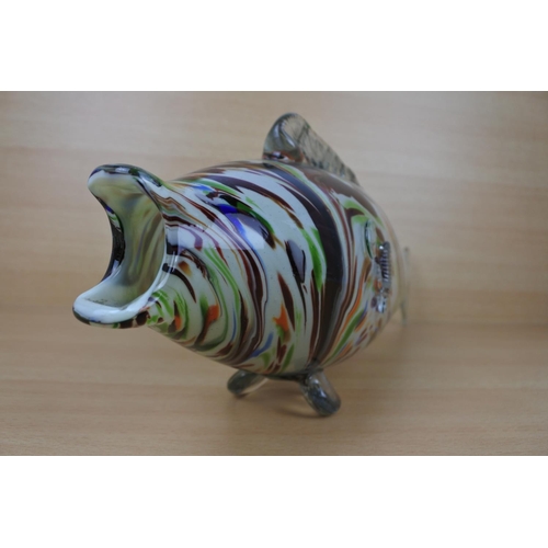 938 - A large stunning vintage Murano glass fish.