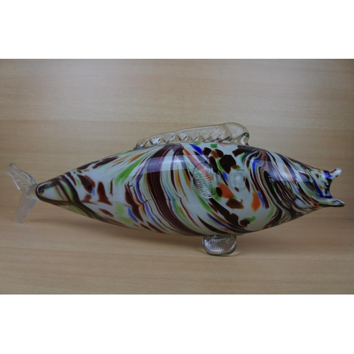 938 - A large stunning vintage Murano glass fish.