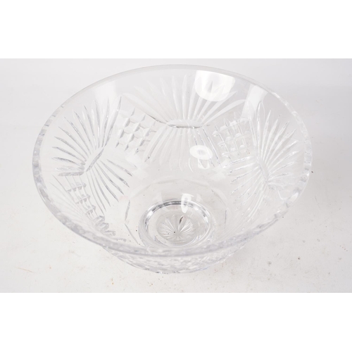 1079 - A large Tyrone Crystal bowl.