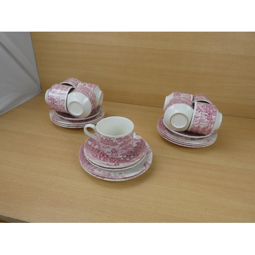 524 - A Broadhurst pottery tea set.