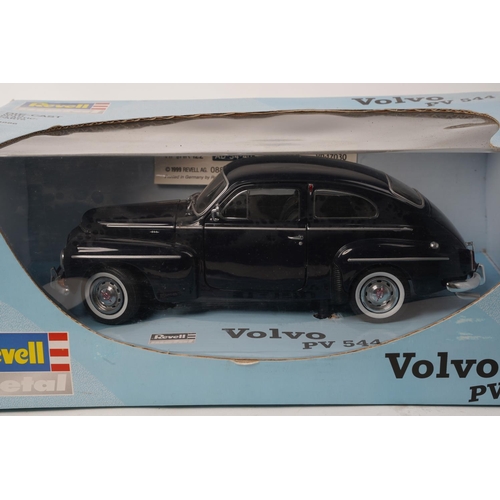 648 - A boxed Revell diecast Volvo PV544 vintage car, scale 1:18.