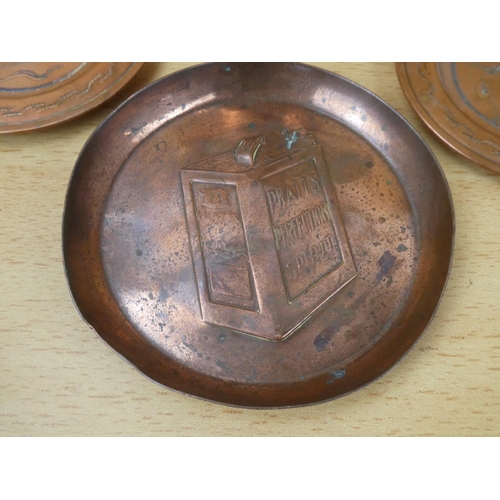 646 - A vintage copper 'Pratts Perfection Spirit' dish.