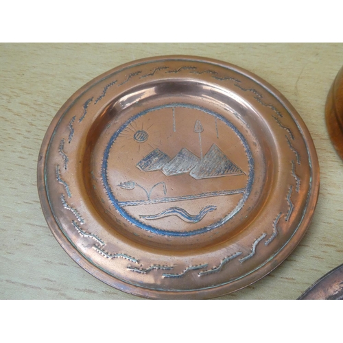 646 - A vintage copper 'Pratts Perfection Spirit' dish.