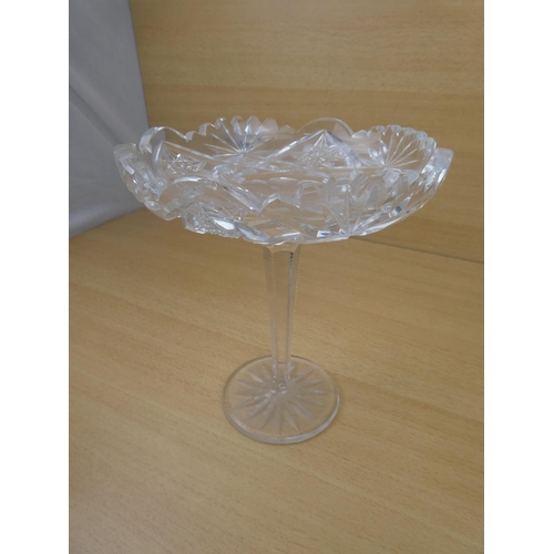 77 - A stunning cut glass bonbon dish.