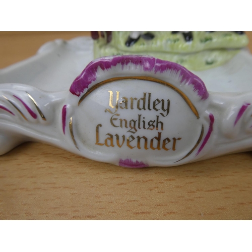 125 - A stunning Yardley English Lavender ceramic soap dish.