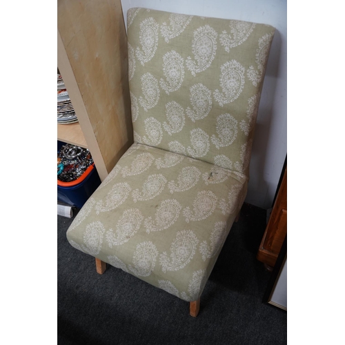 262 - An upholstered bedroom/nursing chair.