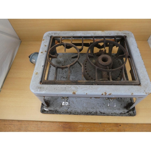 496 - A gas camping stove.