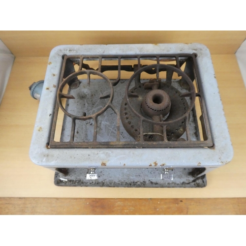 496 - A gas camping stove.