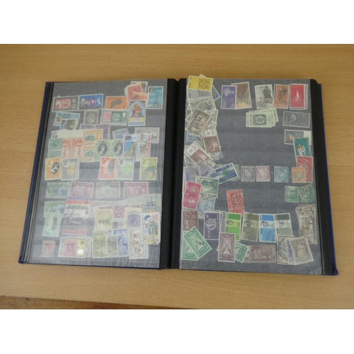 583 - A superb vintage stamp album containing a large quantity of Commonwealth stamps.