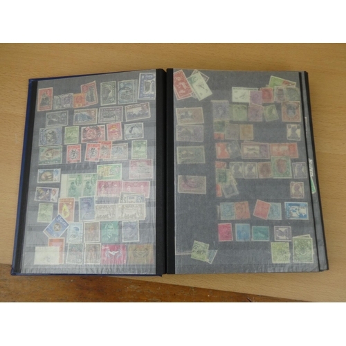 583 - A superb vintage stamp album containing a large quantity of Commonwealth stamps.