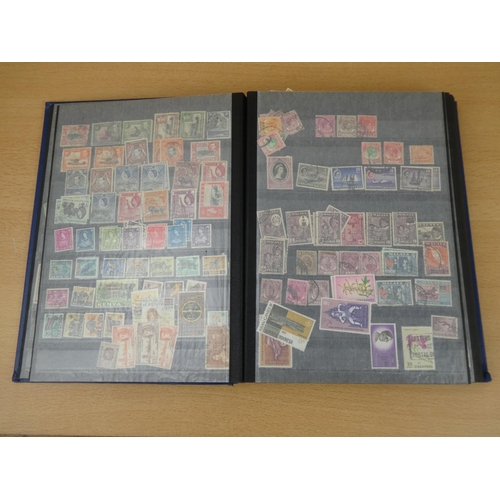 583 - A superb vintage stamp album containing a large quantity of Commonwealth stamps.