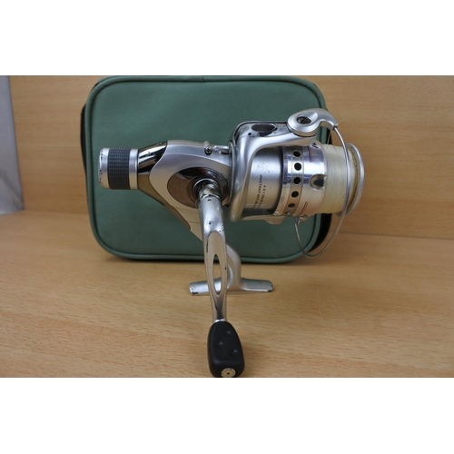 1021 - An Abu Garcia Maxxar Cardinal 106R reel in carry case..