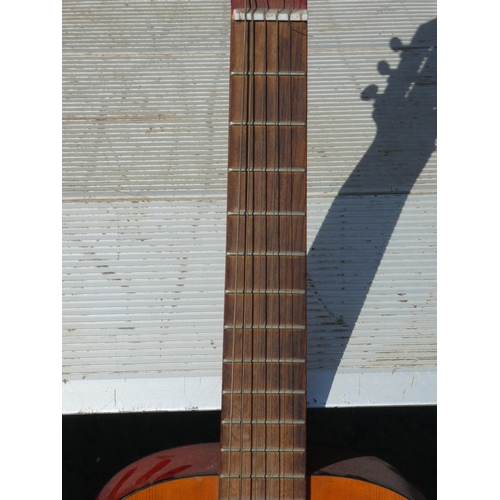 1027 - A vintage 'Dulcet Classic' Rose-Morris wooden cased guitar (a/f).