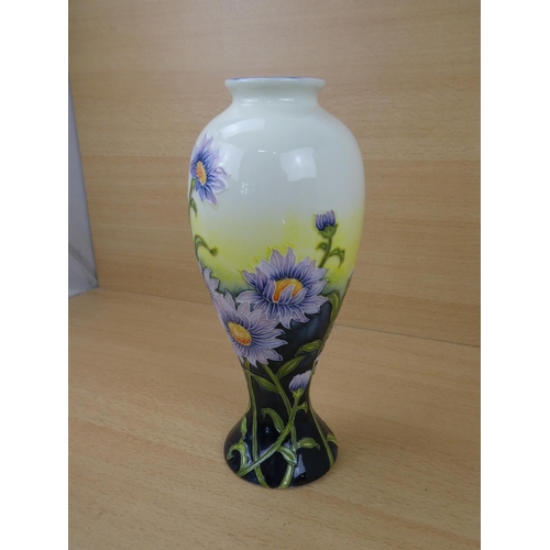 18 - A stunning hand painted Old Tupton Ware tubelined 'Lilac Daisy' Moorcroft style vase,  28cm tall.